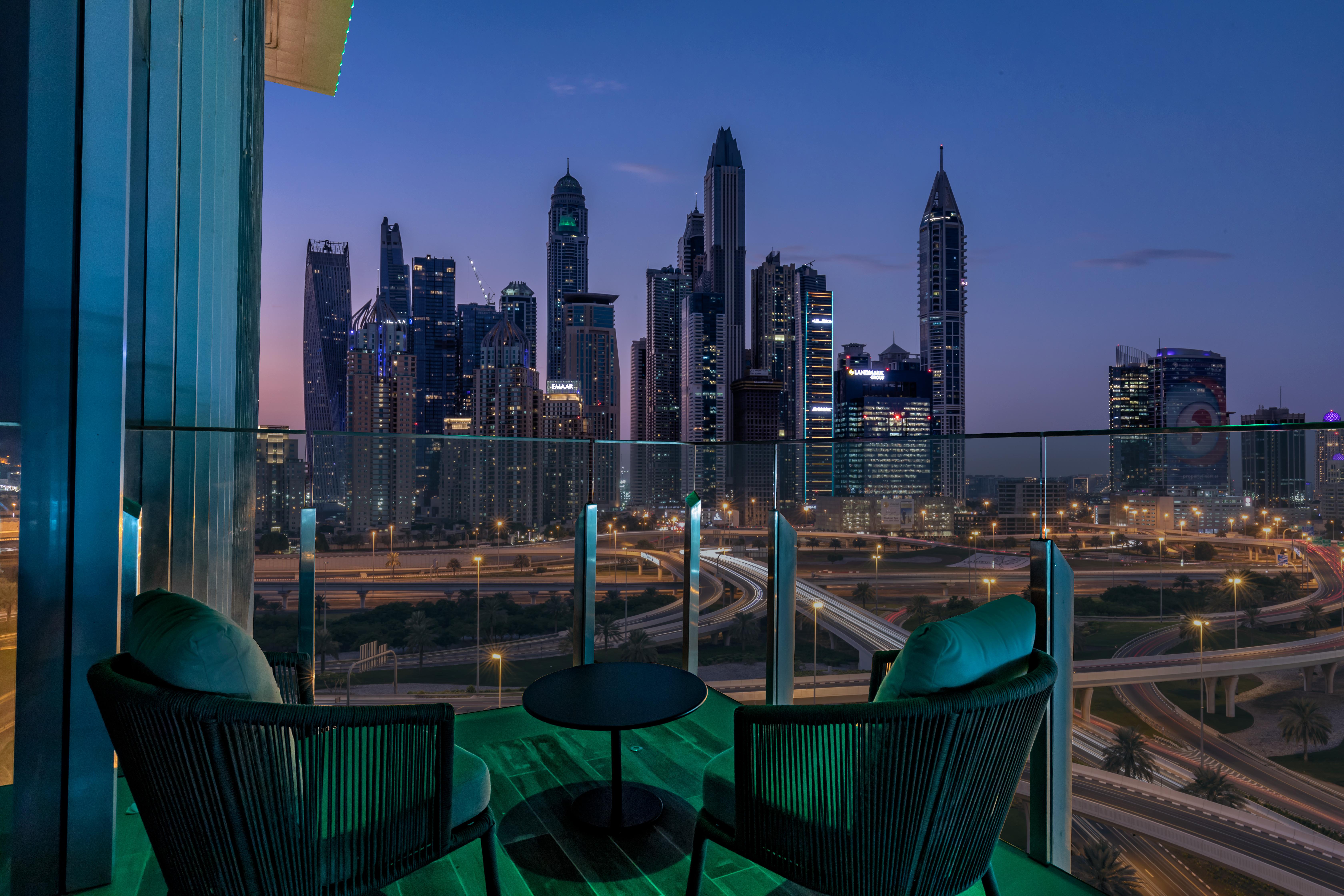 Taj Jumeirah Lakes Towers Dubai Exterior foto